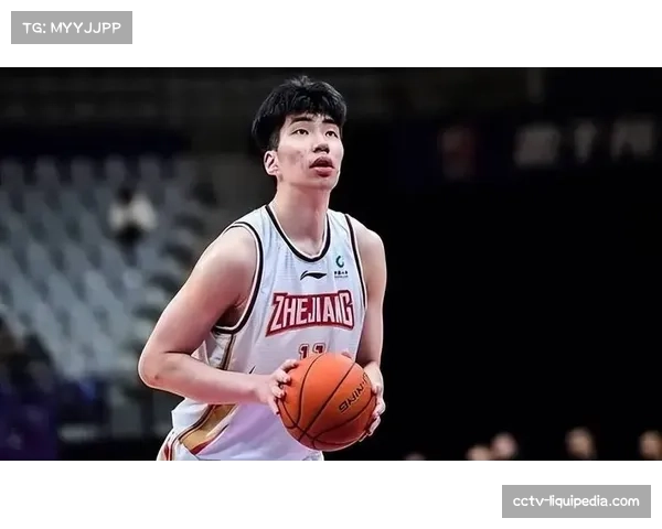 面对余嘉豪与王哲林，广州队内线防守策略前瞻